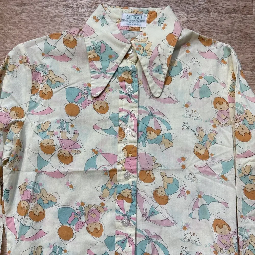 vintage 70s women’s SULTRA Umbrella Kids Novelty Print Button shirt size 32 - Picture 1 of 9